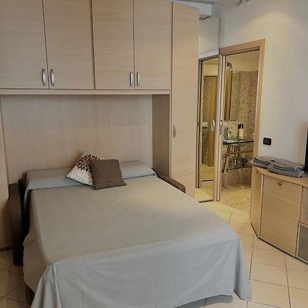 Rossi Lake Couple Oliveto Lario Exterior photo